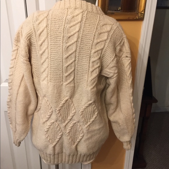 Buncrana co Donegal knit sweater Sz large - Picture 2 of 8